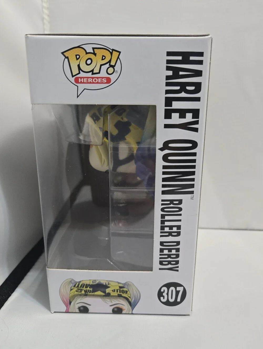 Funko Pop! Birds of Prey #307 Harley Quinn Roller Derby - Blonde & Blue - Picture 6 of 7